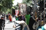 آیین نمادین حرکت کاروان حسینی و شبیه‌خوانی عاشورای حسینی در اهر