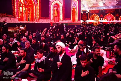 محفل انس با قرآن کریم در شب عاشورا در قرارگاه حسینی
