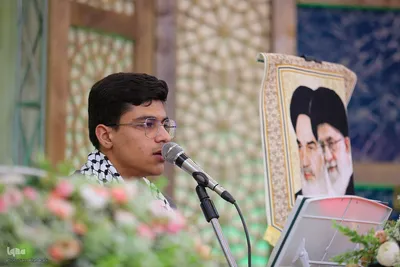محفل انس با قرآن دانش‌آموزان شیرازی در سومین حرم اهل‌بیت علیهم السلام