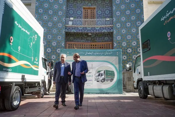رونمایی از کتابخانه‌های سیار مدرن آذربایجان شرقی