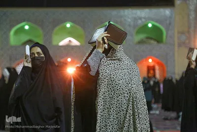 مراسم شب ۱۹ رمضان در مسجد جامع اصفهان