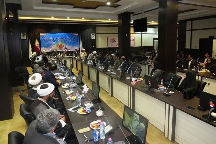 مشكل فرهنگی بیش از معضلات اقتصادی وجود دارد