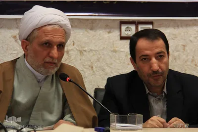 حجت الاسلام صفر قربانپور مدیر کل اداره تبلیغات اسلامی استان مرکزی و محمد حسینی، نماینده فراهان
