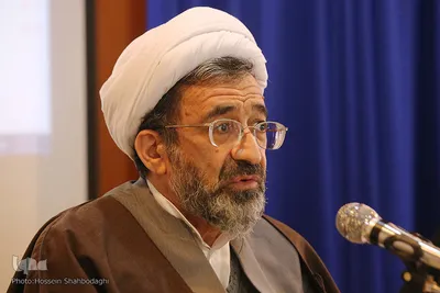 حجت الاسلام والمسلمین رضا مختاری" مدیر مؤسسه کتابشناسی شیعه