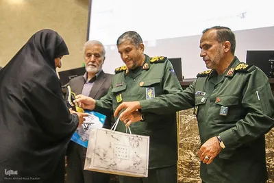 همایش تجلیل از کارآفرینان و گروه‌های جهادی شهر شیراز‎