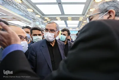 بازدید بهرام عین اللهی، وزیر بهداشت، درمان و آموزش پزشکی از نمایشگاه بین المللی قرآن کریم