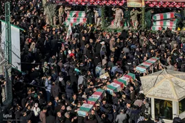 تشییع 280 شهید گمنام همزمان با سالروز شهادت حضرت زهرا در کشور