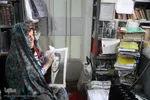 همسر حاج محمدعلی شرف‌الدین و فرزند شیخ محسن شرف‌الدین (از مؤذنان شوشتر) که در مسجد و منزل پذیرای عده زیادی از بانوان محله، همسایه و مناطق مختلف شوشتر در زمینه آموزش قرآن و ادعیه است.
