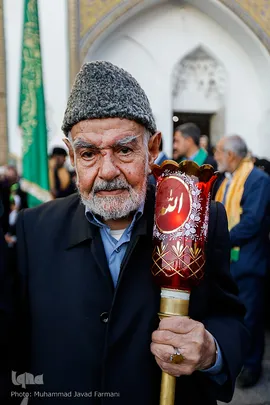تعویض پرچم حرم حضرت عبدالعظیم(ع)