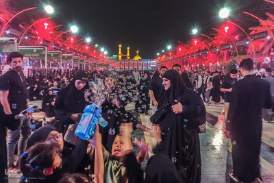 بین الحرمین در انتظار پیکر مطهر رهبر شهید