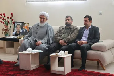 دیدار شهردار تبریز با خانواده شهدای جنگ رمضان