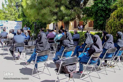گلباران آرامگاه حافظ و قبور مشاهیر فارس