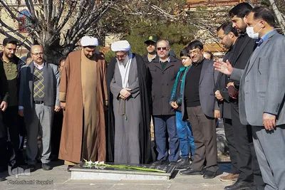 جشن پدران آسمانی با غبارروبی مزار شهدای انقلاب و دفاع مقدس