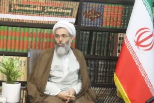 دختران باحجاب، هویت و کرامت خود را حفظ می‌کنند