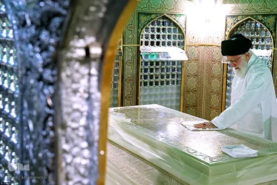 مراسم غبارروبی مضجع شریف ثامن‌الحجج حضرت امام رضا علیه‌السلام