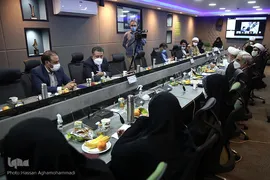 نشست هم‌اندیشی طراحی‌های نوین فرهنگی در حوزه «عفاف و حجاب»
