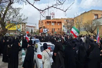 تشییع پیکر پاک شهدای ناوشکن دنا در خرم‌‌آباد