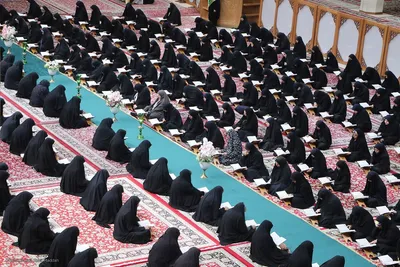 جزءخوانی قرآن کریم در حرم شاهچراغ (ع)