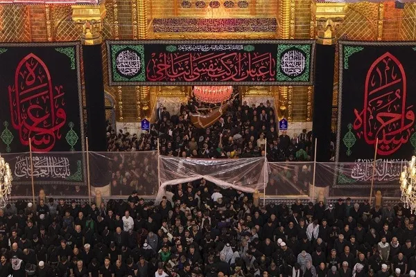 تردد روان زائران به کربلای معلی در روز عاشورای حسینی