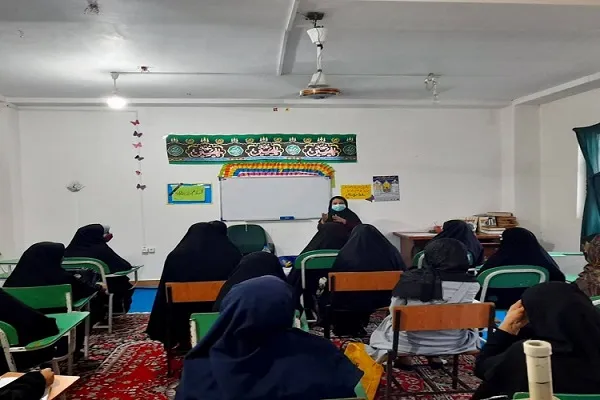 کلاس‌ آموزش روخوانی و روانخوانی در شهرستان قرق برگزار شد + عکس