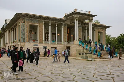 مهمانان نوروزی در باغ ارم و عفیف آباد
