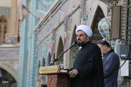 افراشتن پرچم عزا در حرم حضرت معصومه(س)