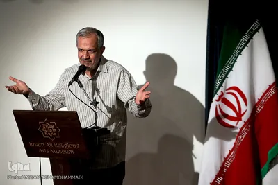 احمد مسجدجامعی در پنجمین دوره اعطای جایزه هنری «غدیر»