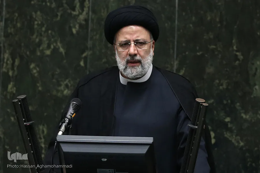 حجت‌الاسلام رئیسی فردا برای تقدیم لایحه بودجه ۱۴۰۱ به مجلس می‌رود