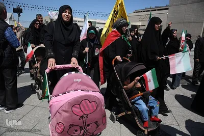 رژه کالسکه‌‌سواران مشهد در اربعین رهبر شهید