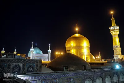 مراسم تعویض پرچم گنبد مطهر حرم امام رضا(علیه‌السلام)
