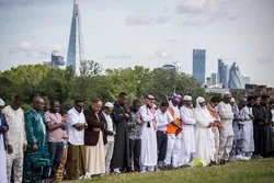 برطانیہ، رمضان المبارک میں مسلمانوں کی قابل رحم صورتحال