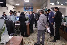 بازدید معاون امور مجلس رئیس‌جمهور از تحریریه ایکنا