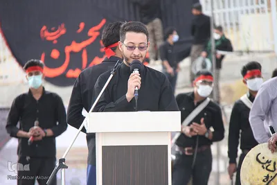 اهتزاز پرچم حسینی در شهرکرد