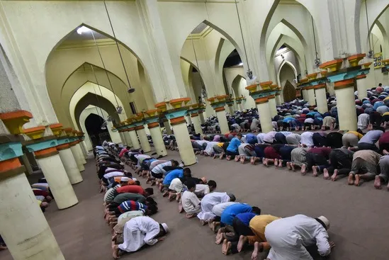 Kaum Muslim Filipina dan Bulan Tersuci