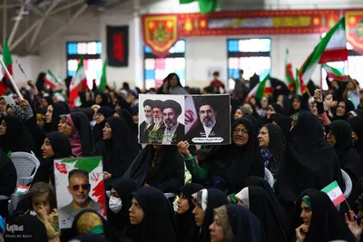 تجدید بیعت دختران و مادران اصفهانی با رهبر انقلاب در گلستان شهدا
