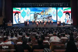 آیین گرامیداشت هفته دفاع مقدس و تجلیل از خادمان اربعین حسینی