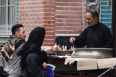 ⁨آیین شمع‌گردانی در اردبیل⁩
