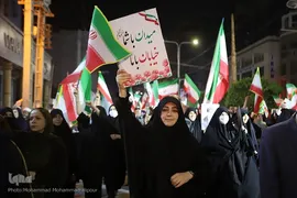 روایت پلاکاردها از 80 روز مقاومت مردم