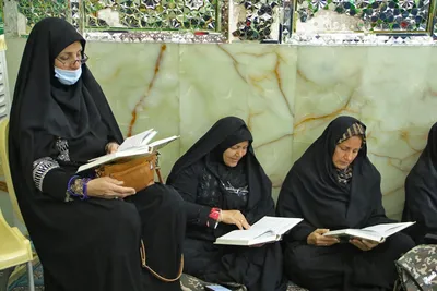 محفل انس با قرآن کریم در آستان مقدس حضرت علی ابن حمزه(ع)