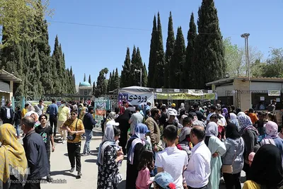 گردشگران نوروزی در آرامگاه سعدی‎‎