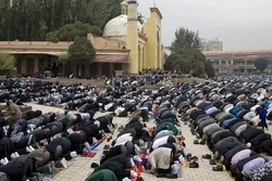 Ipinasira ng China ang 3 mga Moske na Pag-aari sa mga Muslim na Hui