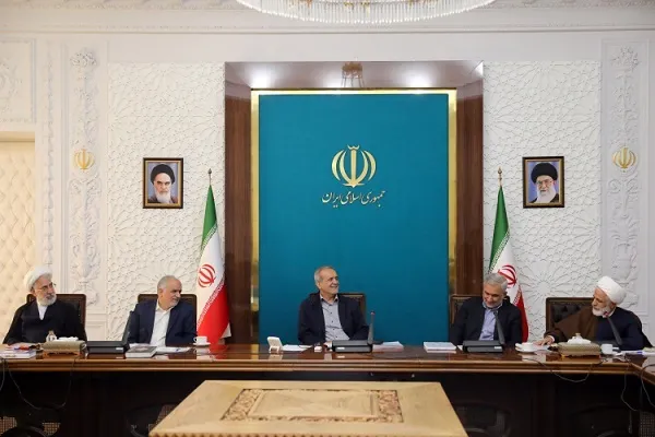دستگاه‌های دولتی یکی از ناقضان اصلی قانون اساسی هستند