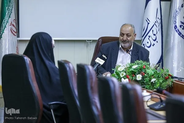 مسئولیت اجتماعی مسلمانان در برابر حاکم ستمگر