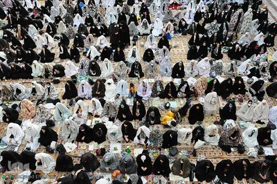 اقامه نماز عید فطر در زیارتگاه شهید مدرس(ره) کاشمر