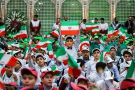 بزرگداشت چهلمین سالروز ورود تاریخی امام خمینی(ره)