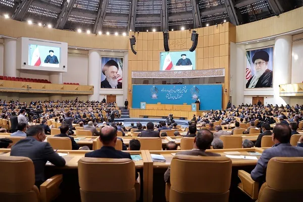 تأکید رئیس جمهور بر جبران عقب‌ماندگی‌ها در عدالت آموزشی