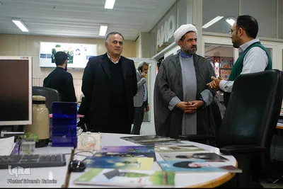 بازدید حجت الاسلام مهدی شیخ، عضو کمیسیون فرهنگی مجلس از ایکنا