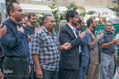 تجمع کسبه و بازاریان شیراز در محکومیت قرآن‌سوزی در کشورهای سوئد و دانمارک