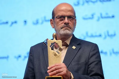 حسن مسلمی نائینی، رئیس جهاددانشگاهی در آیین اعطای تندیس ملی فداکاری دانشجویان ایران