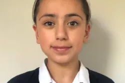 Une iranienne de 11 ans au quotient intellectuel supérieur à celui d'Einstein